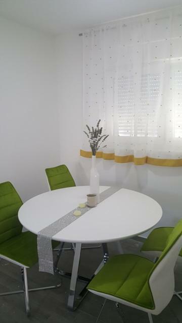 Apartments Venerea Nin Εξωτερικό φωτογραφία